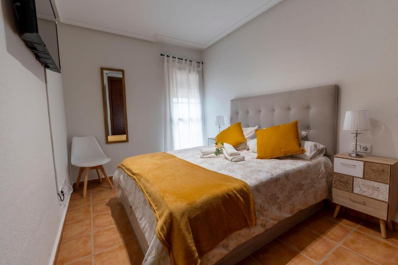 Ferienwohnung Atico Con Terraza-Solarium Y Piscina 4-6 Personas Wifi A/C Roda Exterior foto