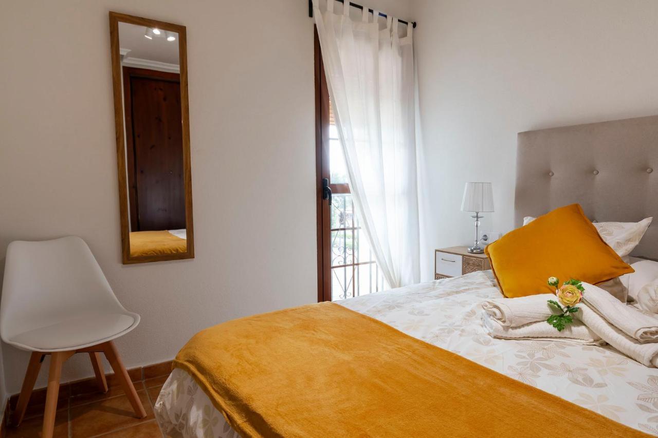Ferienwohnung Atico Con Terraza-Solarium Y Piscina 4-6 Personas Wifi A/C Roda Exterior foto