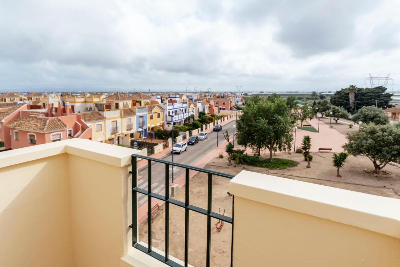 Ferienwohnung Atico Con Terraza-Solarium Y Piscina 4-6 Personas Wifi A/C Roda Exterior foto