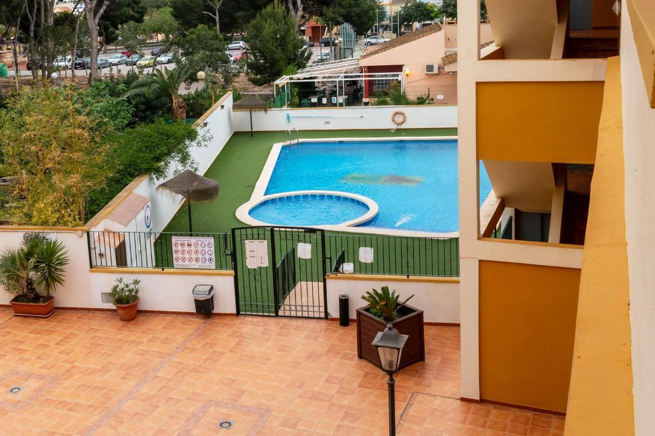Ferienwohnung Atico Con Terraza-Solarium Y Piscina 4-6 Personas Wifi A/C Roda Exterior foto